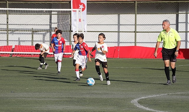 Bayraklı’da 100’üncü yıla özel ‘Cumhuriyet Turnuvası’