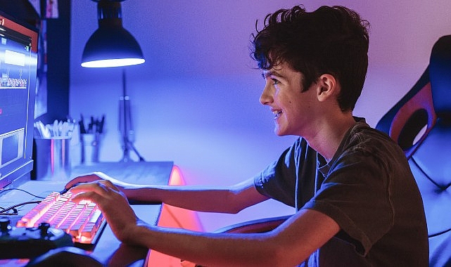 Oyun oynarken dolandırıcıların tuzağına düşmeyin