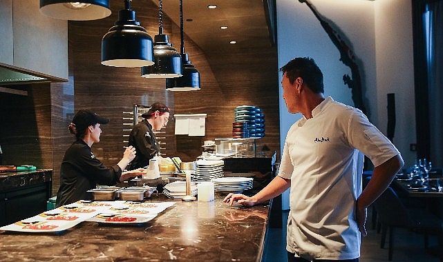 Akira Back İstanbul’da Misafirleri ile Buluştu!