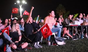 Millilerin Avrupa şampiyonluğu Sekapark’ta coşkuyla kutlandı