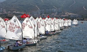 Narlıdere’de yelkenler, Kurtuluşun Kahramanlarına Saygı için açılıyor