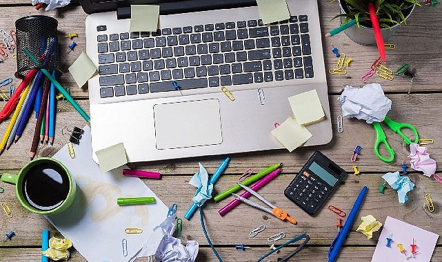 Türkiye’deki Çalışanların %25’sı Dijital Beceri Eksikliği Nedeniyle İşini Kaybetmekten Korkuyor