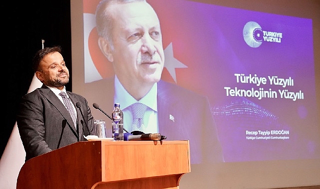 Dr. Koç, “Türkiye Olarak Dijital Teknolojiyi Sadece Tüketen Değil Üreten Olacağız”