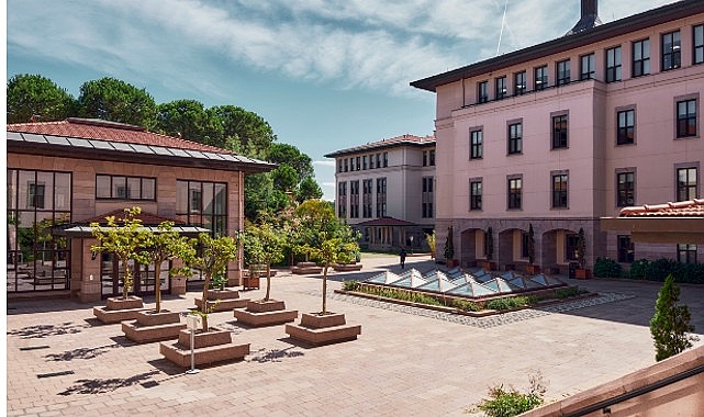 Koç Üniversitesi İşletme Enstitüsü Financial Tımes Sıralamasında Bu Yıl Da En İyiler Arasında Öne Çıkıyor