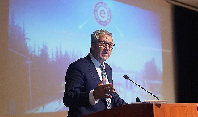 Rektör Prof. Dr. Budak’tan Cumhuriyet Bayramı Mesajı