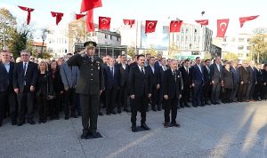 Atatürk, Bayrampaşa’da törenle anıldı