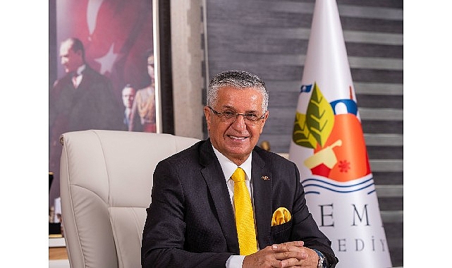 Başkan Topaloğlu’ndan okullara 44 bin liralık bağış