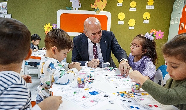 Masal Evi çocuklarından Başkan Soyer’e sürpriz