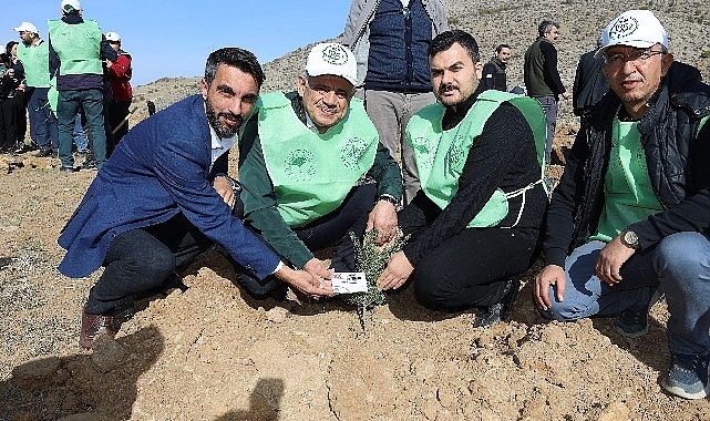 Yahyalı’da binlerce fidan toprakla buluştu