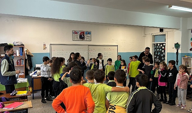 Çocuklar interaktif yöntemle sıfır atığı öğreniyor