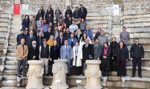 Deü’nün metropolis kazısında 1800 yılık buluntulara rastlandı