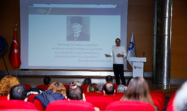 Büyükşehir personeline “Afet Farkındalık Eğitimi”