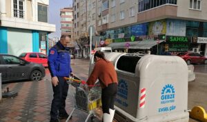 Büyükşehir Zabıtası tarihi geçmiş süt ürünlerini topladı