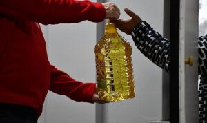 Lüleburgaz Belediyesi ihtiyaç sahiplerinin yanında