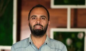 Dr. Öğr. Üyesi Serdar Körük: “Ergenin Sağlıklı Bir Kişilik Gelişimi için Ebeveynleriyle Çatışması Normal”