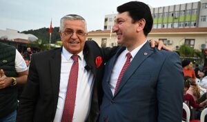 Başkan Topaloğlu’ndan ilçe merkezinde iftar yemeği