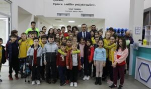 Çetinkaya’dan genç sporculara destek sözü