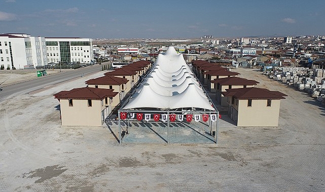 Karaman Belediyesi’nin hanımlar için geliştirdiği bir proje olan Mümine Hatun Çarşısı 8 Mart Cuma günü açılıyor