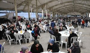 Nilüfer’de ilk iftar sofrası İhsaniye’de kuruldu