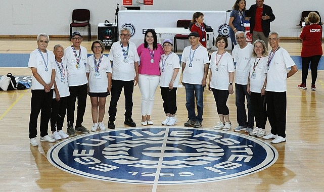 Çınarlar Madalyalarla Taçlandı