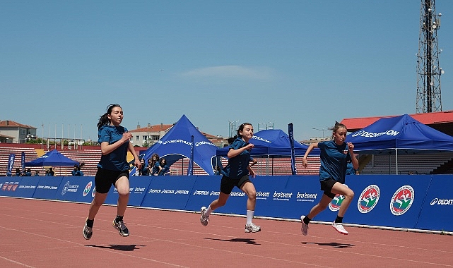 Decathlon Türkiye’nin En Hızlısı: Çocuk Atletizm Yarışları