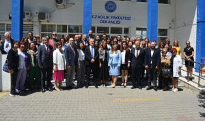 Eczacılık Günü Kutlamaları ve Yapay Zeka Konuşmaları