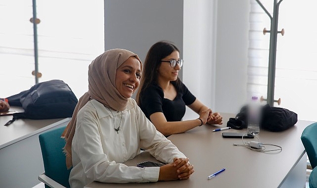 Gençlere Yönelik CV Hazırlama Eğitimi