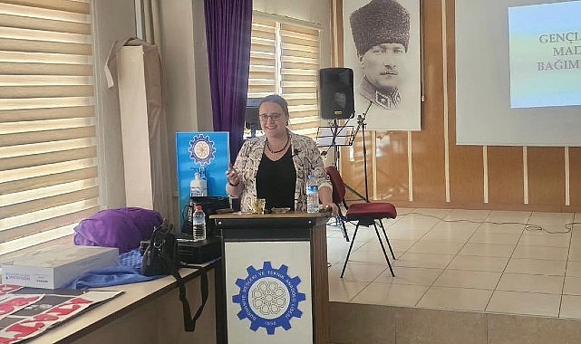Gençlerin Bağımlılıkla Mücadelesine Destek Olan Seminer