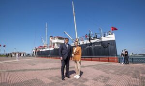 İzmir Büyükşehir Belediye Başkanı Tugay, Samsun’u Ziyaret Etti