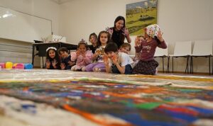 Kadırga Sanat Galerileri – Bez Kumaş Üzerine Soyut Sanat Atölyesi