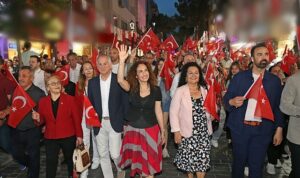 Karşıyaka’da 19 Mayıs Coşkusu: Bayram Kutlamaları ve Anlamlı Etkinlikler