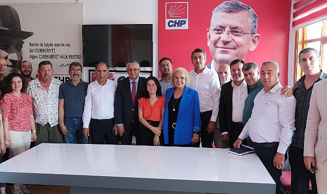 Kemer Belediye Başkanı Necati Topaloğlu, CHP Kemer İlçe Başkanı Sedat Karakaya’ya Hayırlı Olsun Ziyaretinde Bulundu