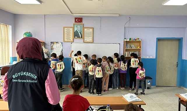 Kocaeli Büyükşehir Belediyesi Sıfır Atık Eğitimleri ile Çevre Bilincini Arttırıyor