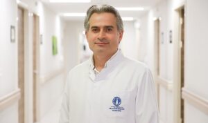 Omurga Tümörleri: Belirtiler, Tedavi ve Riskler