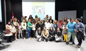 Otizmli Çocukların Yaratıcılıklarını Keşfettiği Mum Yapımı Etkinliği