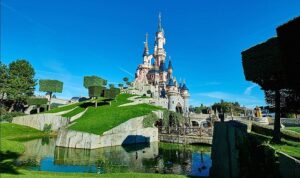 Paris ve Disneyland Turu