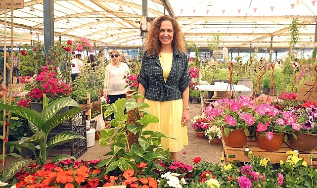 Renkli Açılış Töreni ve Ödül Töreni: 21. Karşıyaka Çiçek Festivali