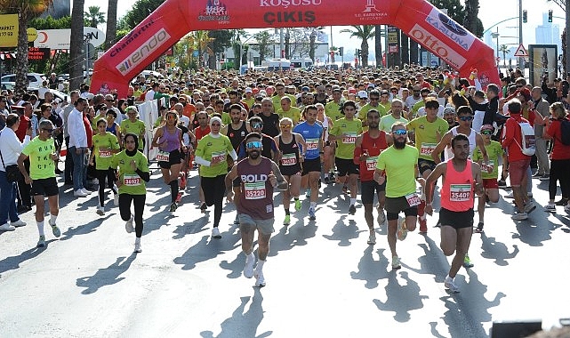 Renkli Görüntülerle Dolu Zübeyde Hanım Koşusu Etkinliği