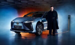 Salih Bademci ve Lexus RZ İş Birliği Lansman Filmi