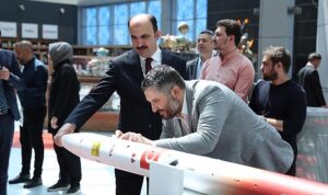 Sanayi ve Teknoloji Bakan Yardımcısı ve Konya Büyükşehir Belediye Başkanı Konya Bilim Merkezi’ni İnceledi