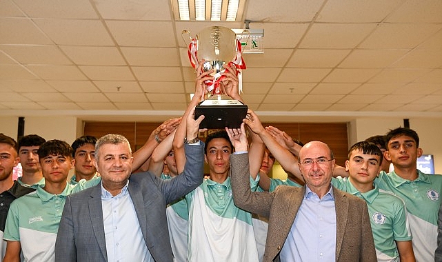 Selçuklu Belediyespor Kulübü U16 Takımı Türkiye Şampiyonu