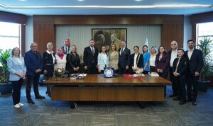 Tekirdağ Saray Belediye Başkanı Abdül Taşyasan, Beylikdüzü Belediye Başkanı Mehmet Murat Çalık’ı Ziyaret Etti