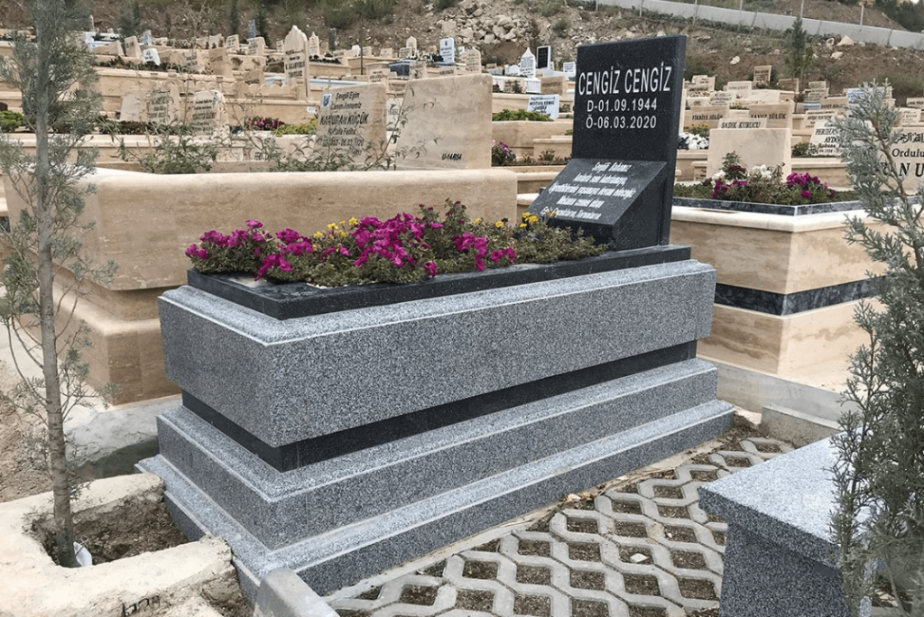 Mezar İşleri, Mezar Yapımı ve Mezar Ustası, Bir Zanaatin Detayları