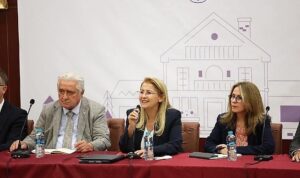 Bakırköy’de ‘Mahalle Buluşmaları’nın ilki Ataköylülerle gerçekleştirildi.