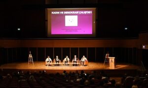 Başkan Eşki ‘Kadın ve Demokrasi Çalıştayı’nda konuştu: “Cumhuriyet başlı başına bir kadın devrimidir”