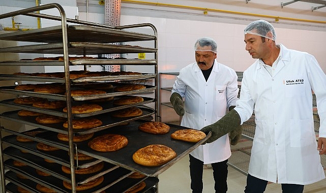 Antalya Büyükşehir Halk Ekmek Büfeleri’nde Ramazan pidesi 15 TL