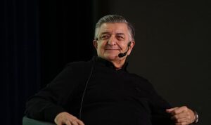 İstanbul Okan Üniversitesi Spor Yöneticiliği Bölümü’nün düzenlediği etkinliğe 39 yıllık teknik direktör Yılmaz Vural konuk oldu