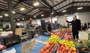 Başkan Altay İftar Öncesi Büyük Sinan Semt Pazarı’nı Ziyaret Etti