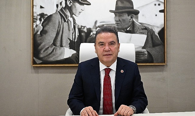 Başkan Muhittin Böcek’in 8 Mart Mesajı