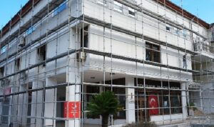 Belediye binasında tadilat çalışmaları başladı